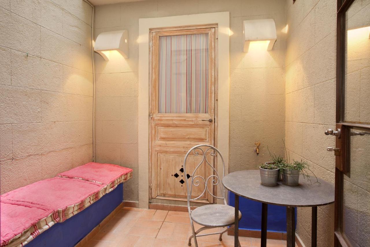 Romantic In Trendy Gracia Barcelona Luaran gambar
